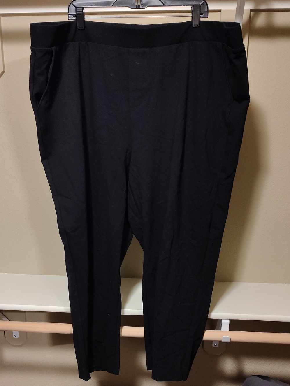 torrid Black Stretch Ponte Slim Ankle Pants